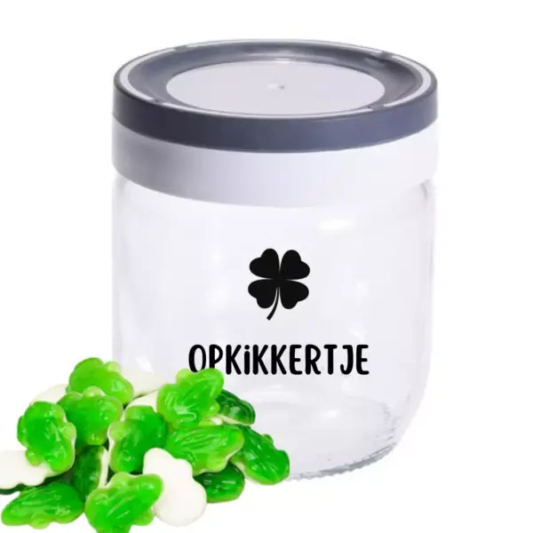 Glazen pot met snoep - opkikkertje